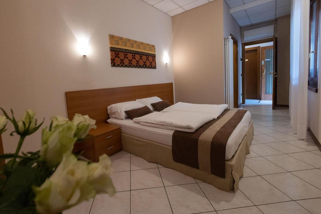 La Mimosa Lazise Hotel Exterior photo