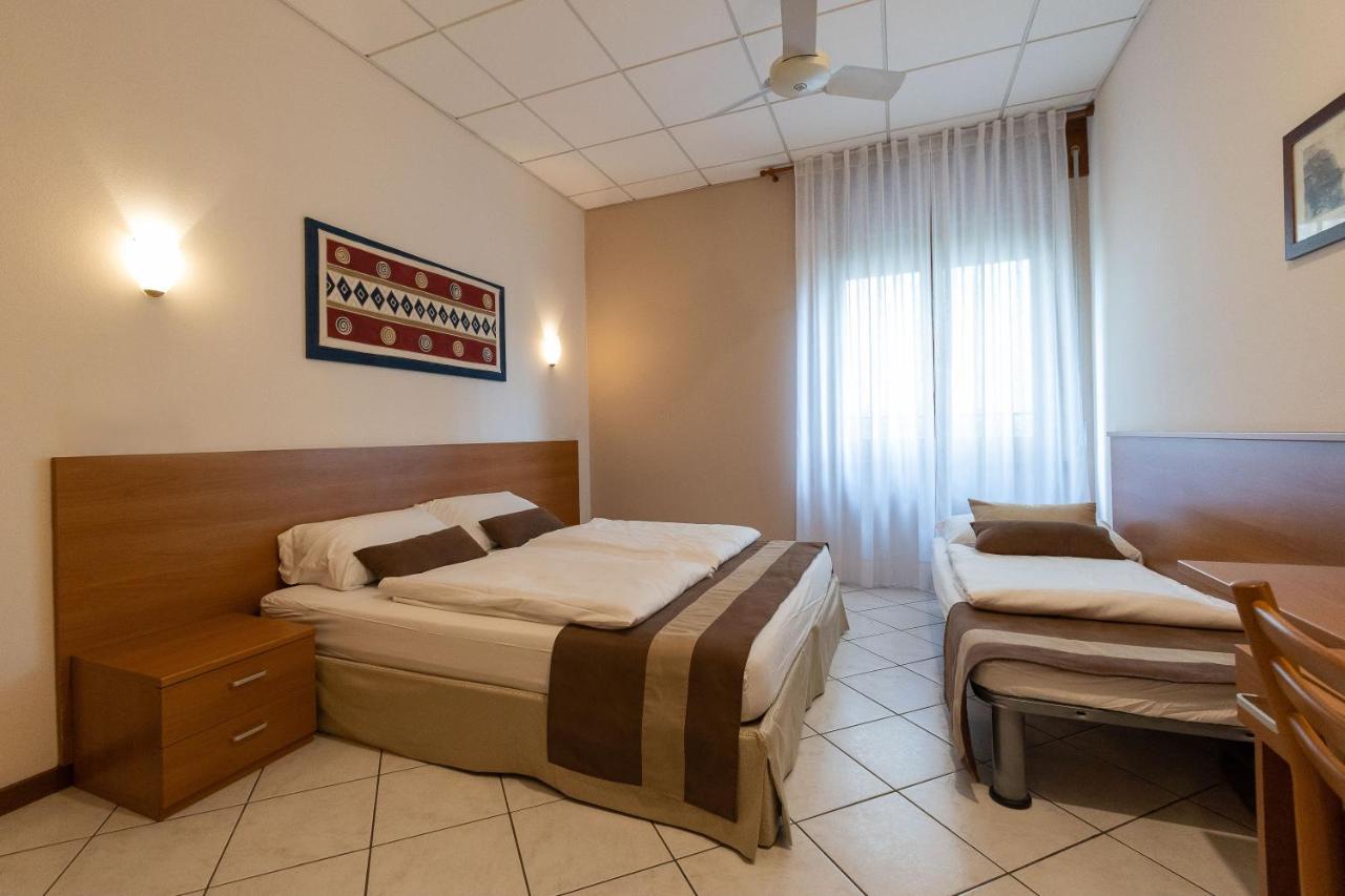 La Mimosa Lazise Hotel Exterior photo